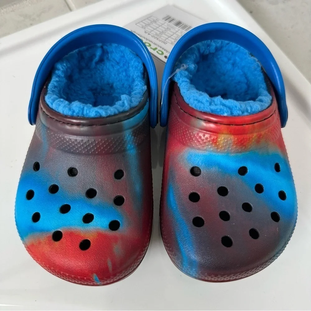 Crocs Classic Lined Out of This World Clog Size 6 Baby